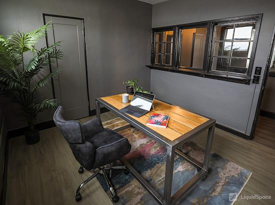Working at Granite City Workspaces at Folsom