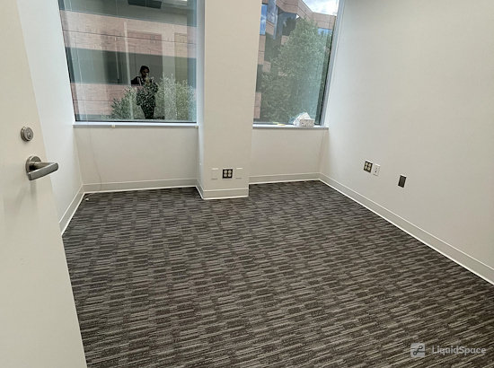 Working at Oasis Office space-Fairfax,Virginia at Fairfax