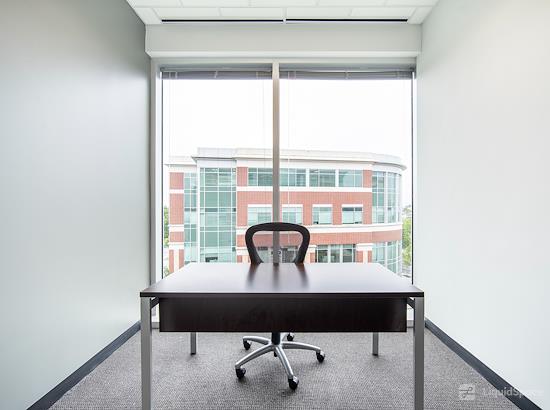 Working at Regus | Maple Lawn at Fulton