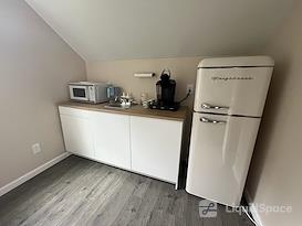 Private Office With Wi-Fi