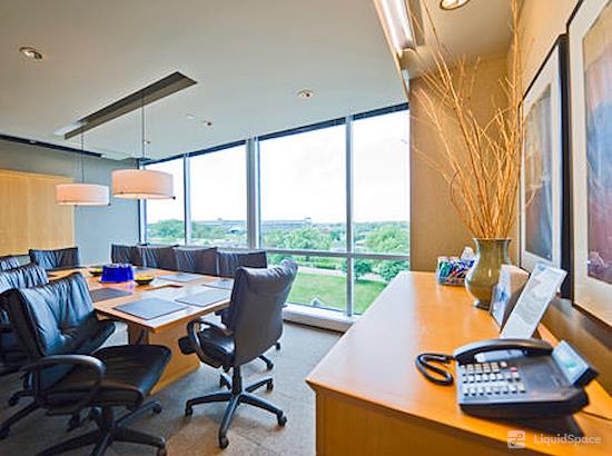 Working at Regus | Central Park of Lisle at Lisle