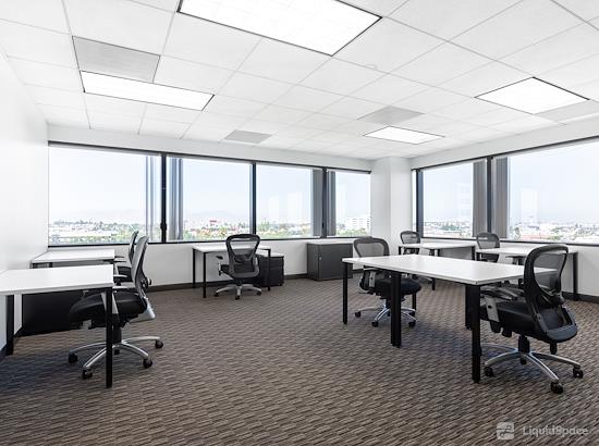 Working at Regus || LAX Continental Grand at EL Segundo