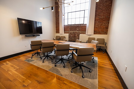 Harbor + Union - Trading Post / Room 208