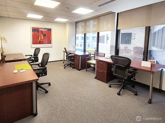 Working at Carr Workplaces - Penn Ave. at Washington