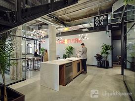 CreativeCubes.Co - Collingwood