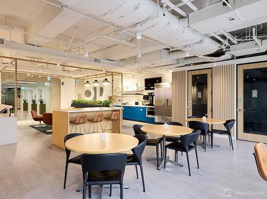Working at iQ Offices | 1055 West Georgia St. at Vancouver