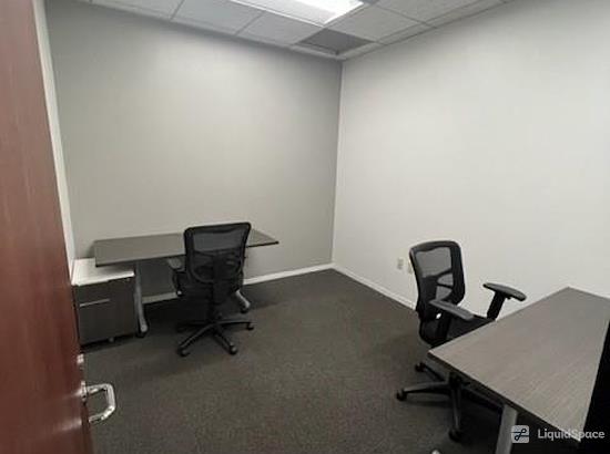 Working at (23C) 23 Corporate Plaza at Newport Beach
