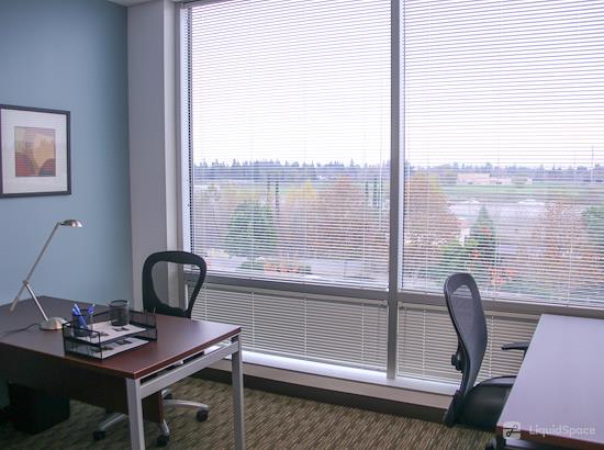 Working at Regus | Sacramento - Promenade Circle at Sacramento