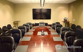 580 Executive Center