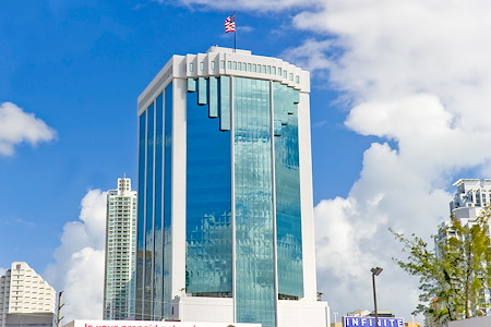 Regus | Brickell Bayview - Private Office