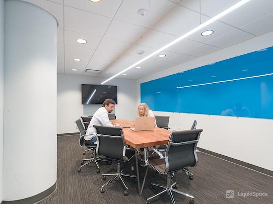 Working at Expansive - River North – Superior at Chicago