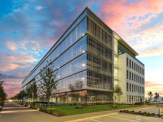 Working at Lucid Private Offices | West Plano - Willow Bend at Plano