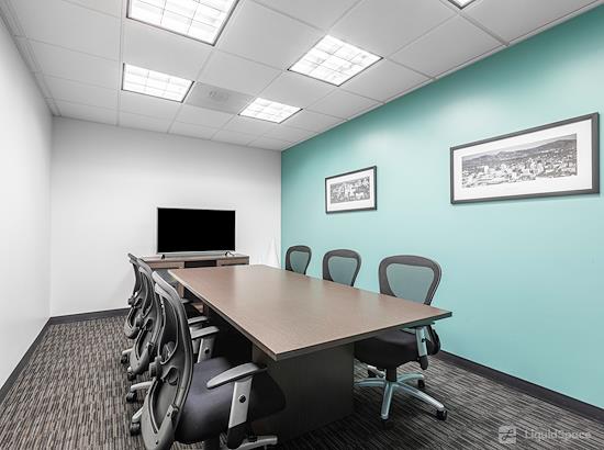 Working at Regus || Triton Towers Three at Renton