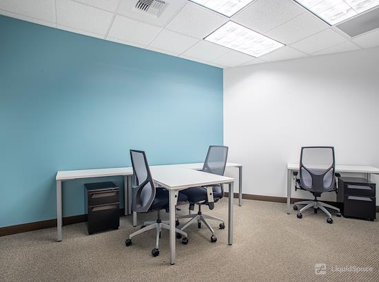 Working at Regus || Iron Point at Folsom