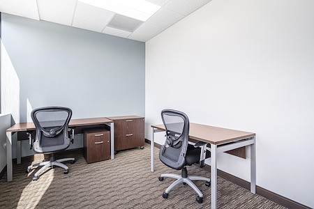 Regus | Miami Lakes West - Day Desk