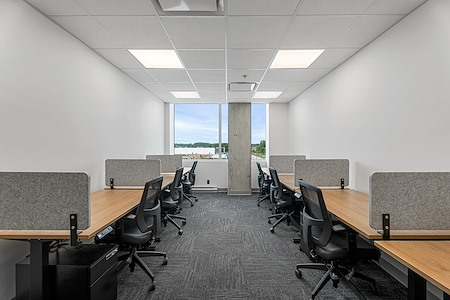 2C2B Coworking- Mascouche - Private office for / Bureau fermé pour 7