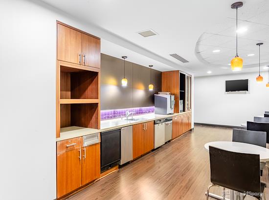 Working at Regus | Crown at Kansas City