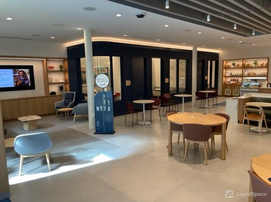 Working at Capital One Café - Woodlands at The Woodlands