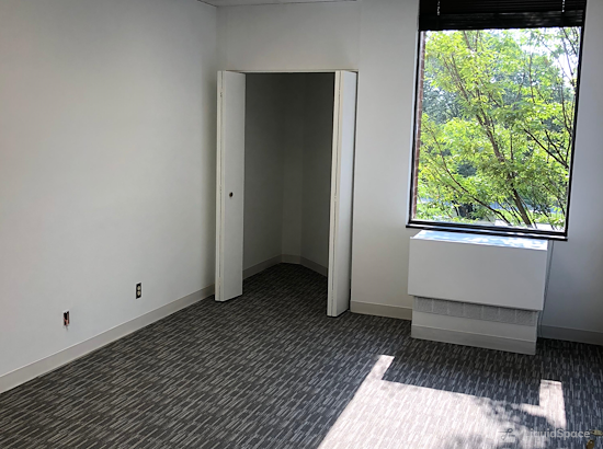 Working at Oasis Office space-Columbia, Maryland at Columbia