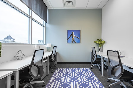 Regus || Zions Bank Financial Center - Day Desk