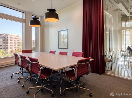 Working at Regus | 2000 Duke Street at Alexandria