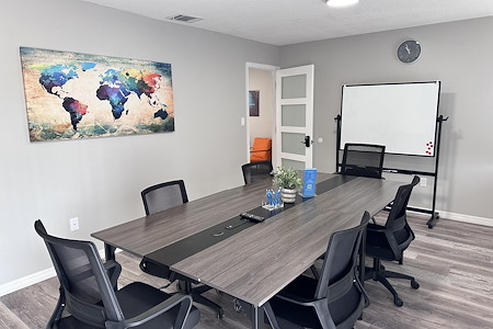 Coworkers Zone Longwood - Longwood Meeting Room