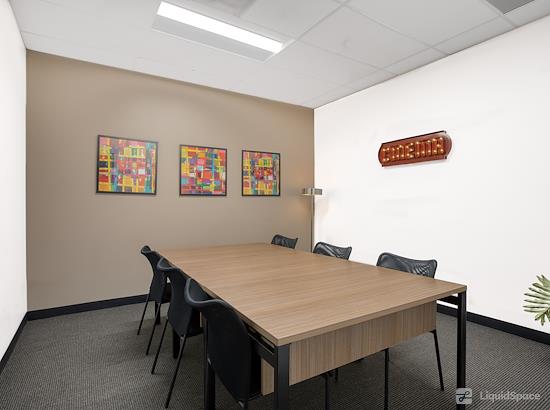 Working at Regus || Burbank Media District at Burbank