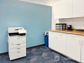 HQ | IL, Naperville - Wall St
