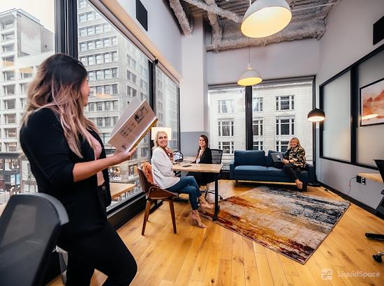 Working at Expansive - 100 S. State Street at Chicago