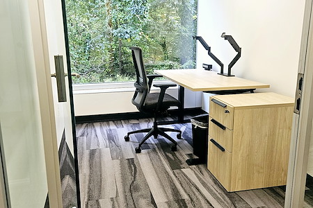 Sentient Workspace - Office #135