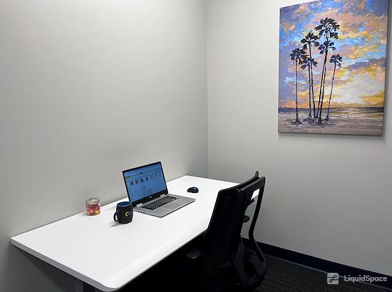 Working at Pacific Workplaces - Roseville at Roseville