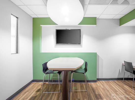 Working at Regus | Country Club Plaza at Kansas City
