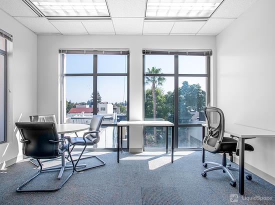 Working at Regus || Hamilton Avenue at Palo Alto