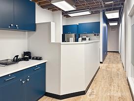 HQ | MB, Winnipeg - Lombard Ave