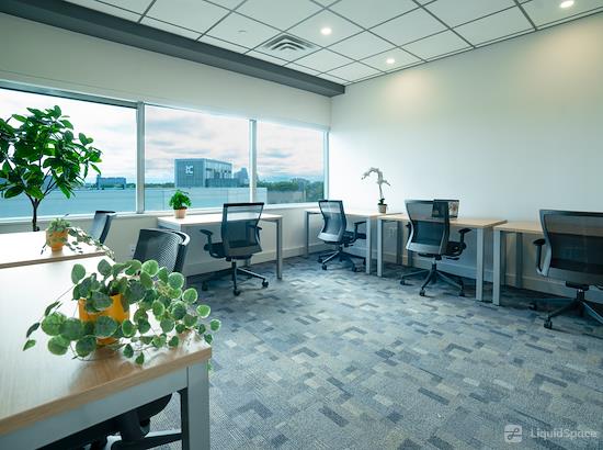 Working at Venture X Etobicoke at Toronto