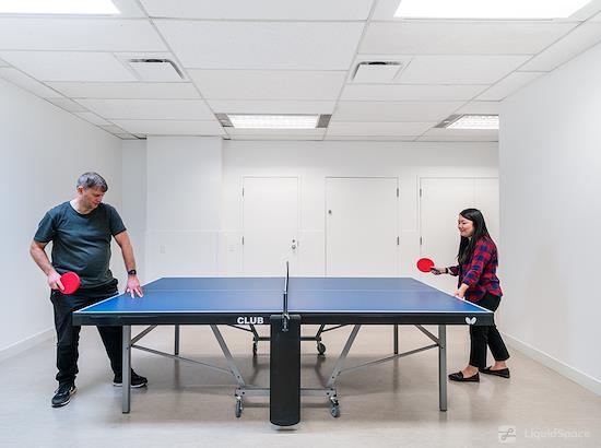 Working at SPACES | ON, Toronto - 325 Front Street West at Toronto