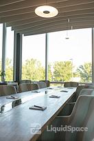4 & Co Coworking Spaces - Land O' Lakes