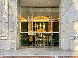 Regus || Downtown Wells Fargo Center