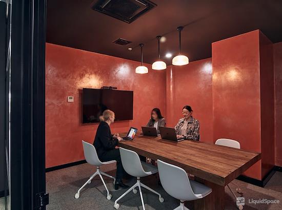 Working at CreativeCubes.Co - Carlton at Carlton