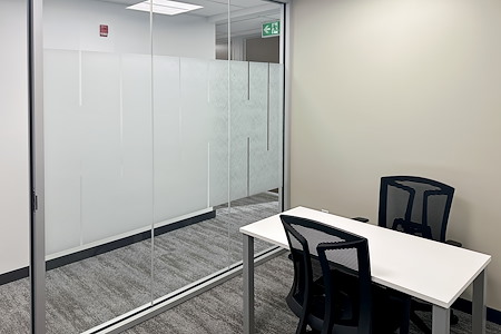 Regus | AB, Red Deer - 50 Street - Day Desk