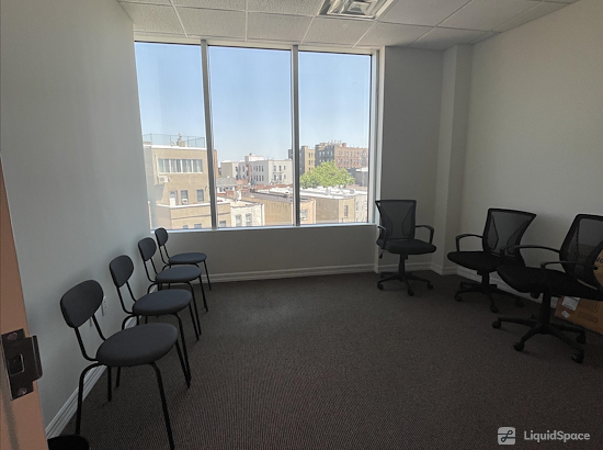 Working at Newtown Coworking at Queens
