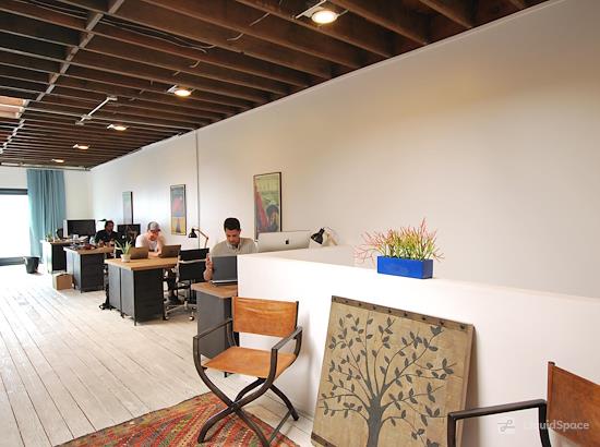 Working at UNITÀ El Segundo at El Segundo