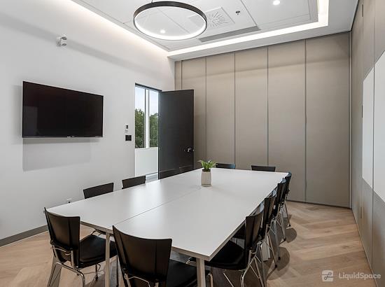 Working at 2C2B Coworking- Mascouche at Mascouche