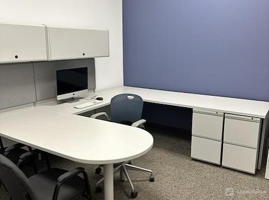 Working at Office Evolution - Roselle at Roselle