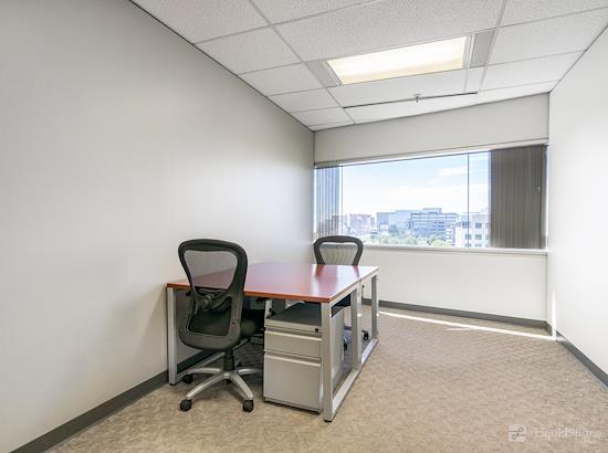 Working at Regus | Quorum at Dallas