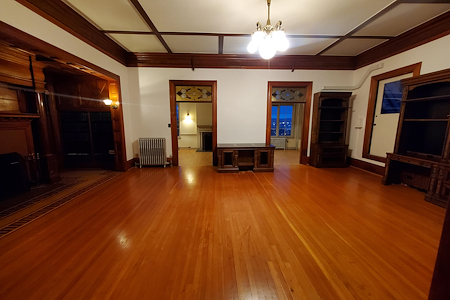 Historic Blackwell Mansion - Library+Sun Room in Historic Mansion