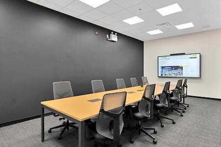 Venture X | Oakville - South Oak Junction - The Lakeshore