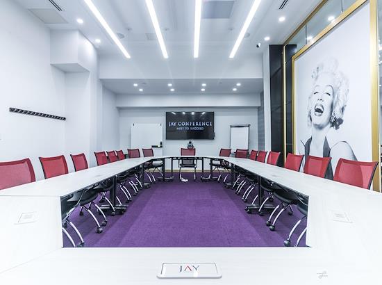 Working at Jay Suites - Fifth Avenue Location at New York