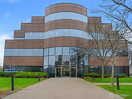 Working at Regus | Edgewater Place at Wakefield