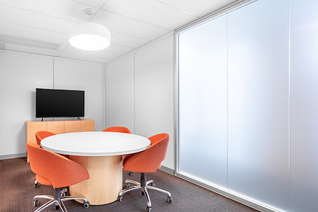 Regus | AB, Calgary - Westmount - Meeting Room